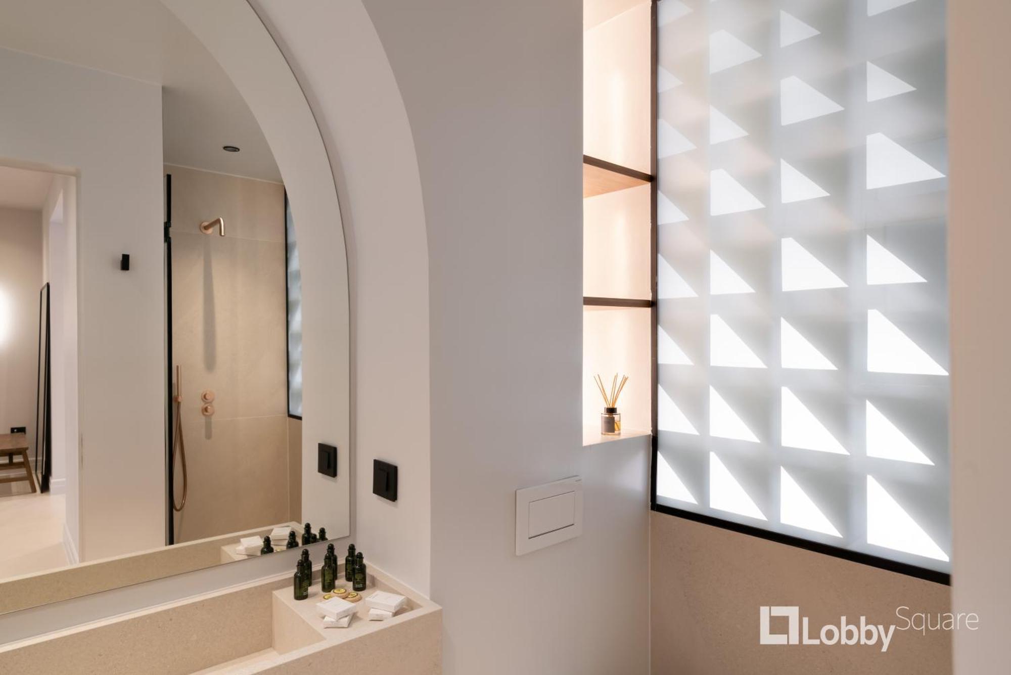 Muse Apartment By Lobbysquare Athens Exterior photo